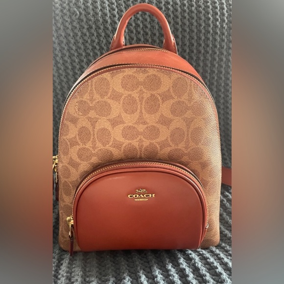 Authentic Carrie Coach Leather Backpack 🎒. Excellent, like-new condition! - Picture 2 of 5